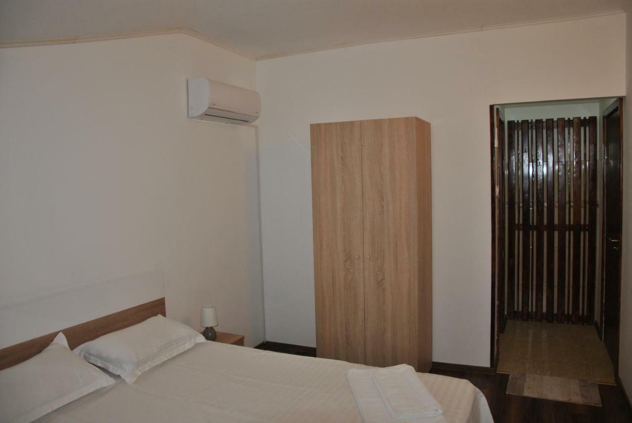Hotel Casa Matei à Mahmudia Extérieur photo